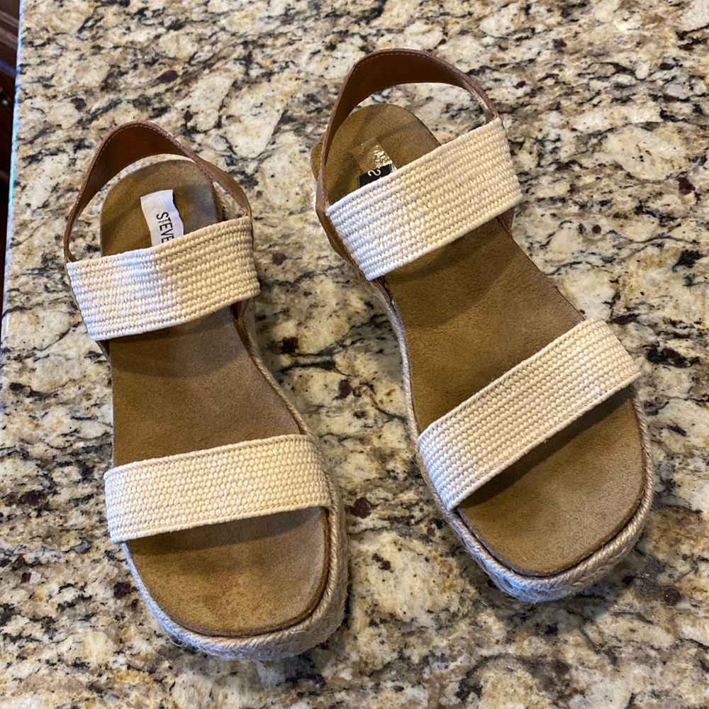 Steve Madden- platform sandals